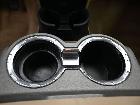 Used 2010 Ford F250 Lariat image 18