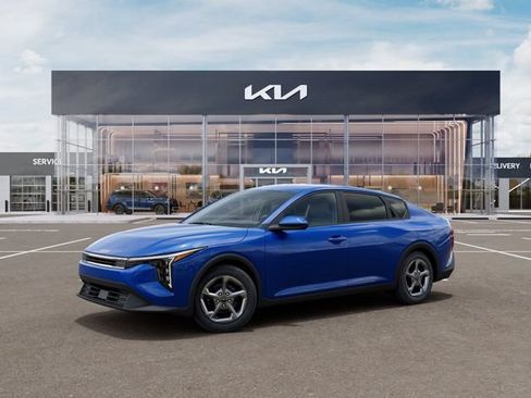 New 2026 Kia K4 FWD image 3