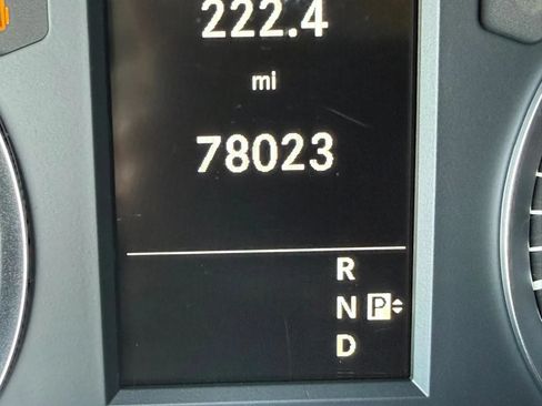 Used 2018 Mercedes-Benz Metris Passenger image 27