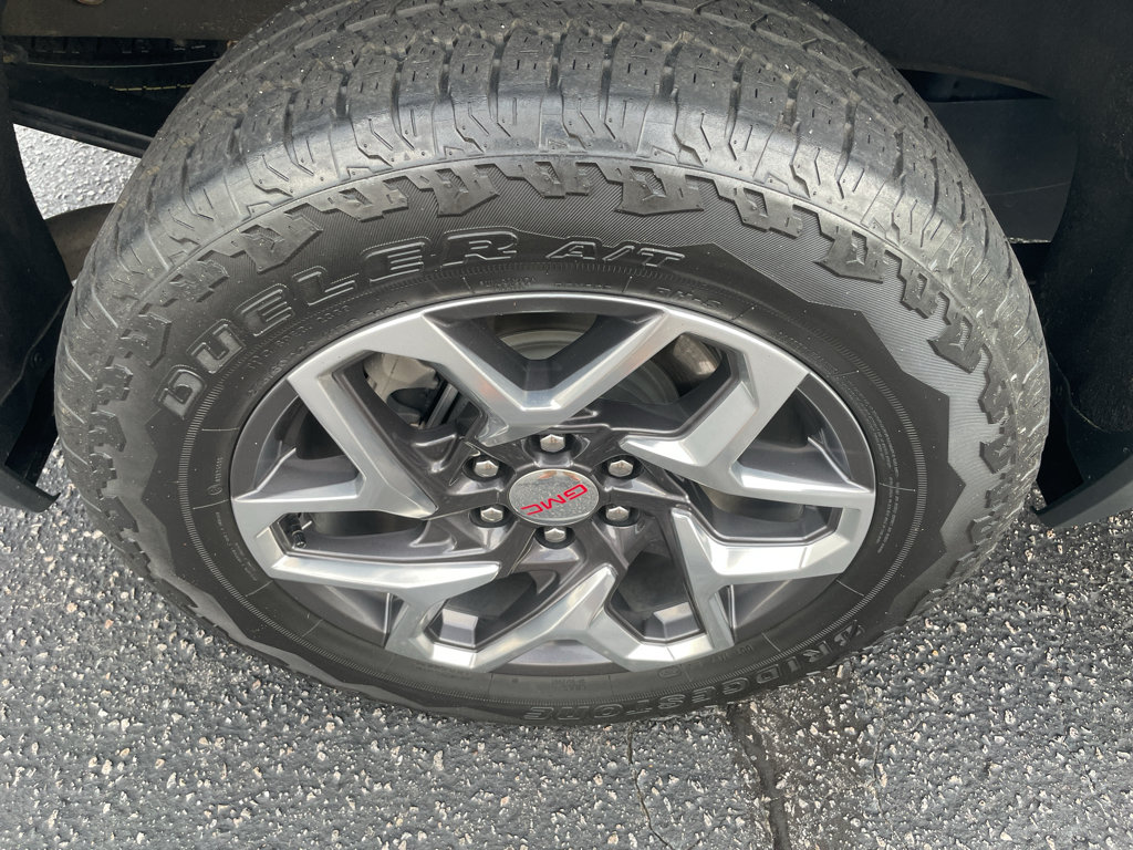Certified 2023 GMC Sierra 1500 SLT w/ SLT Premium Package AWD/4WD image 9