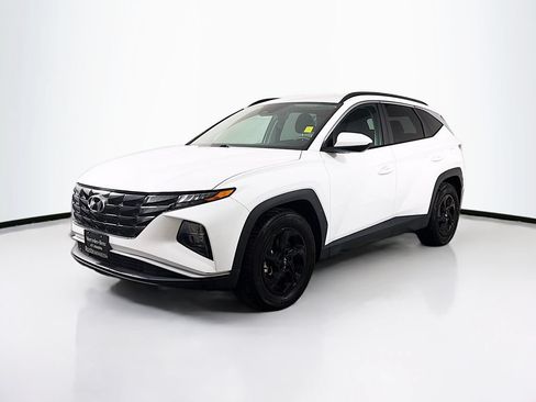 Used 2024 Hyundai Tucson SEL FWD image 3