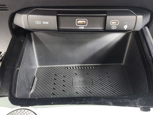 New 2026 Kia Niro EX FWD image 29