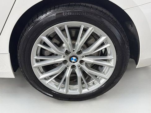 Used 2023 BMW 330i xDrive Sedan w/ Driving Assistance Package AWD/4WD image 38