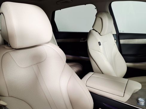 Certified 2025 Genesis GV80 2.5T Select image 10