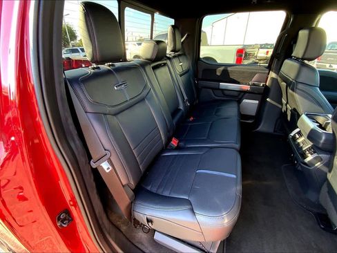 Used 2025 Ford F150 Platinum image 34