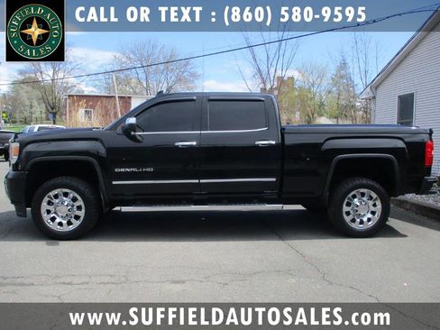 Used 2015 GMC Sierra 2500 Denali w/ Driver Alert Package image 1