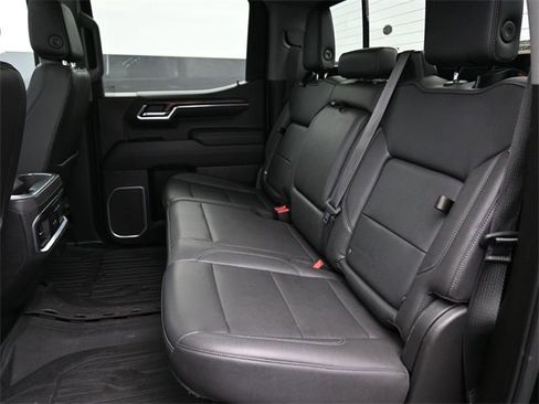 Certified 2022 GMC Sierra 1500 SLT w/ SLT Premium Plus Package image 11