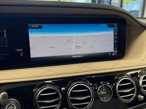 Used 2019 Mercedes-Benz S 560 Sedan image 27