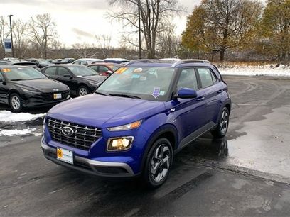 Used 2024 Hyundai Venue SEL
