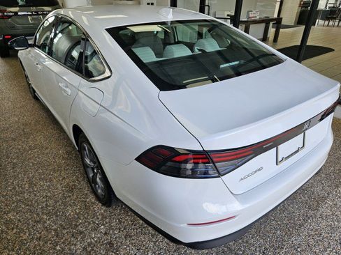 Used 2024 Honda Accord EX image 4
