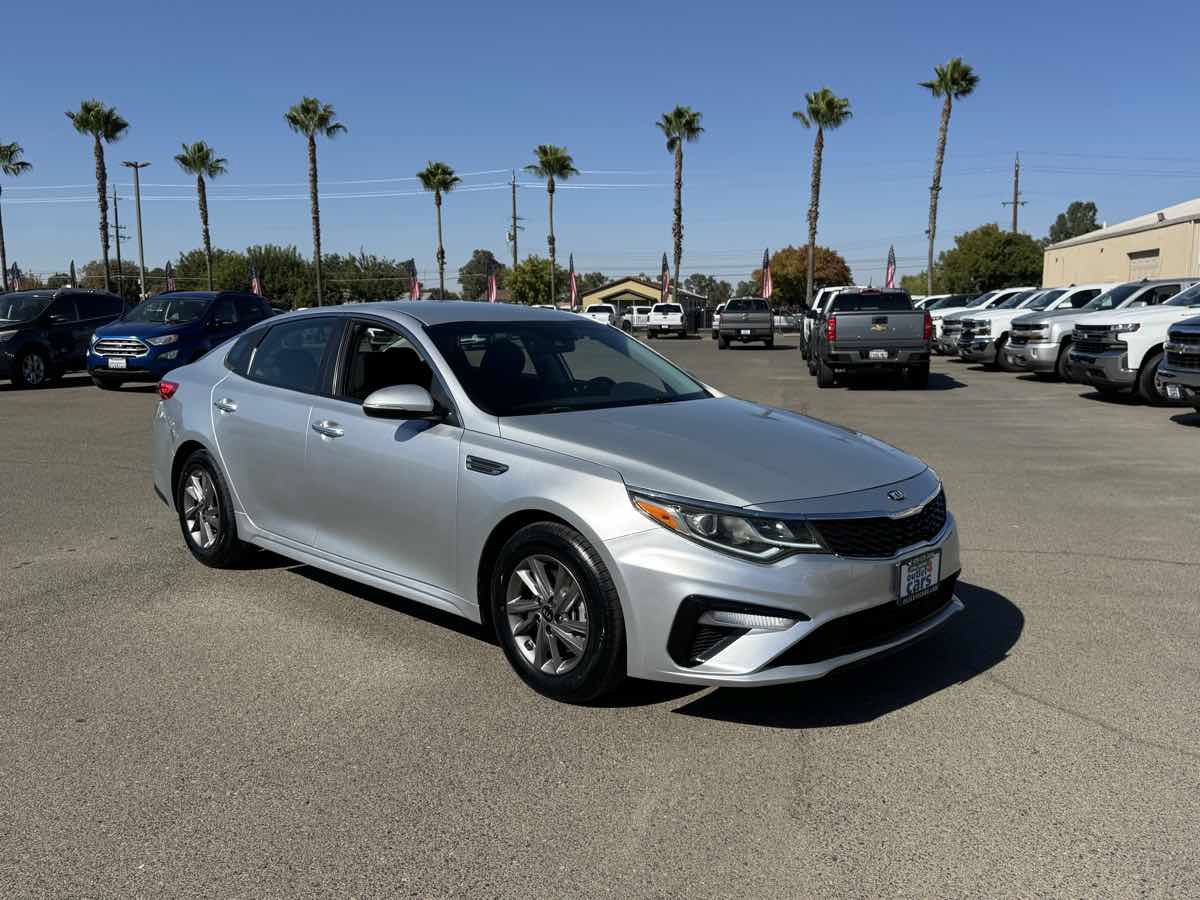 Used 2020 Kia Optima LX FWD image 2