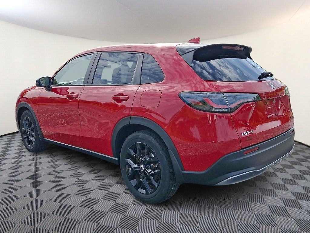 Used 2024 Honda HR-V Sport image 7