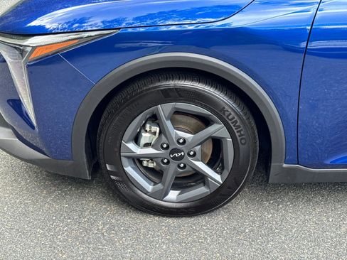 Used 2025 Kia K4 LXS image 11