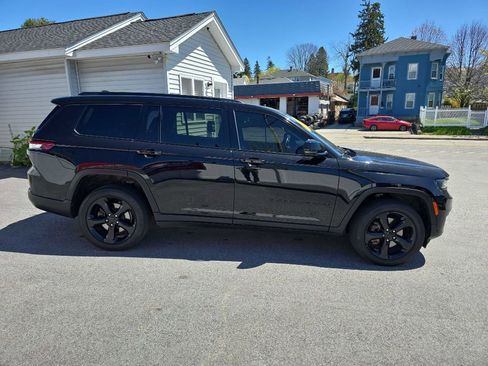 Used 2021 Jeep Grand Cherokee L Laredo AWD/4WD image 3