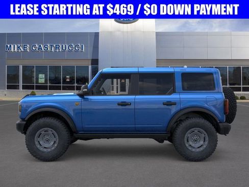 New 2025 Ford Bronco Badlands image 3