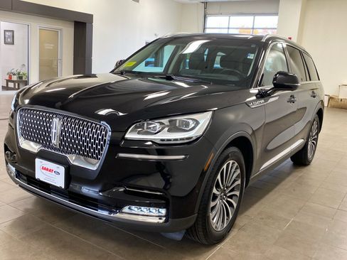 Used 2023 Lincoln Aviator Reserve w/ Equipment Group 201A image 4