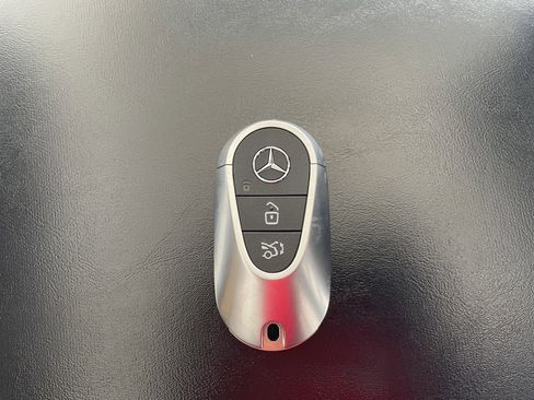 New 2026 Mercedes-Benz GLC 300 image 23