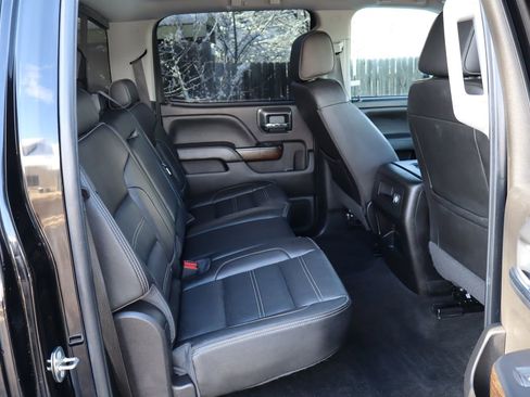 Used 2018 GMC Sierra 3500 Denali w/ Duramax Plus Package image 19