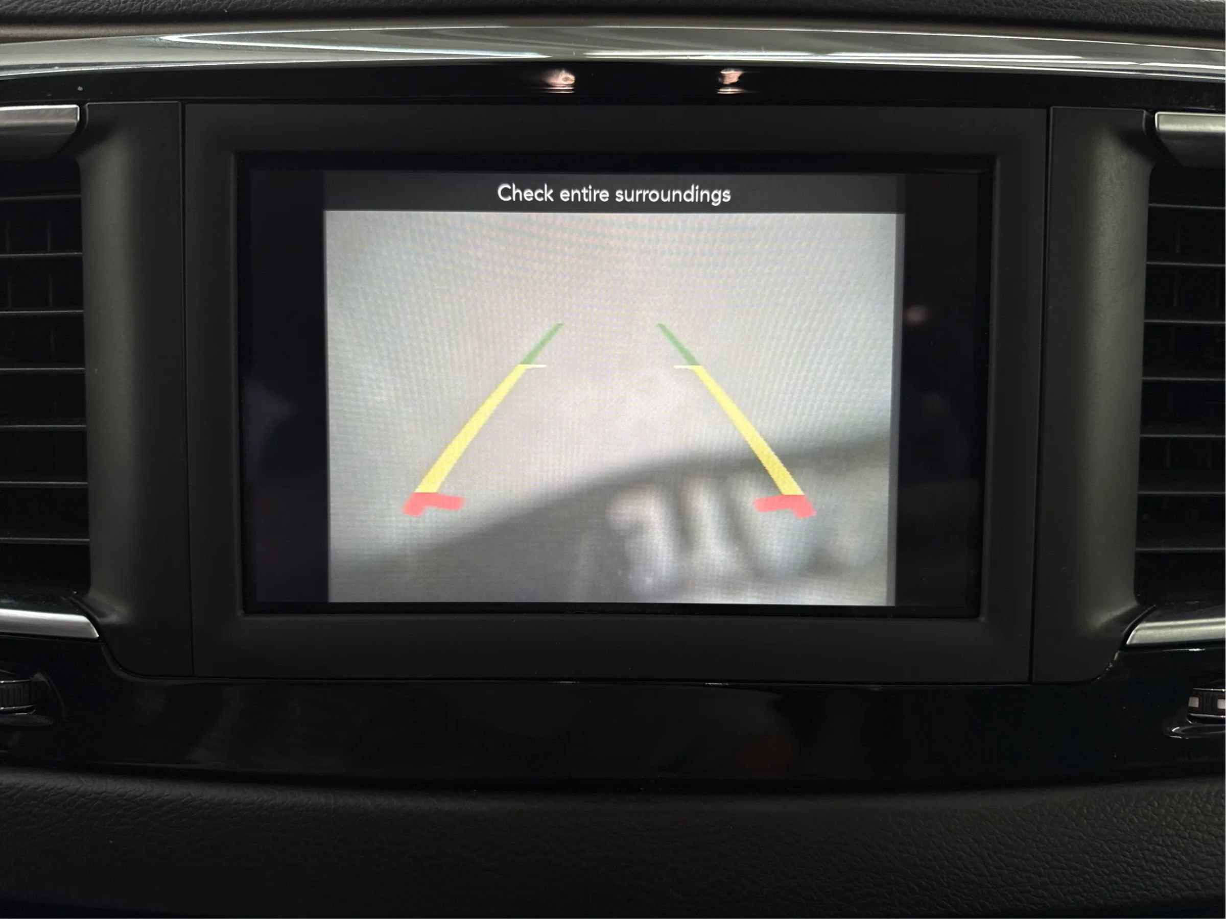 Used 2019 Chrysler Pacifica Touring-L FWD image 34