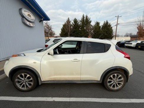 Used 2013 Nissan Juke SL w/ Sport Pkg image 7