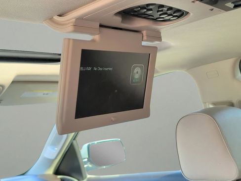 Used 2019 GMC Yukon Denali w/ Open Road Package image 16