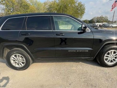 Used 2018 Jeep Grand Cherokee Laredo image 8