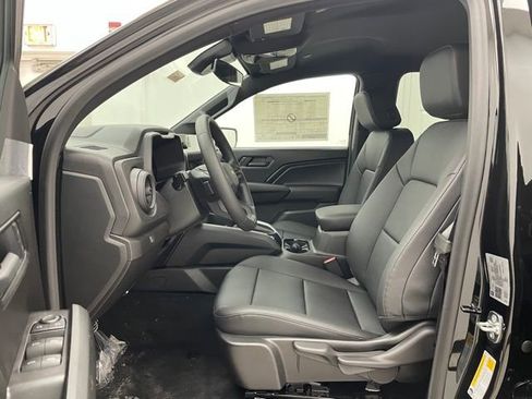 New 2026 Chevrolet Colorado W/T image 9