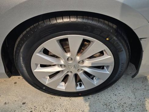 Used 2014 Honda Accord EX image 13
