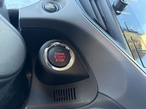 New 2026 Subaru Crosstrek 2.5i Limited w/ Crosstrek Mirror Package image 29