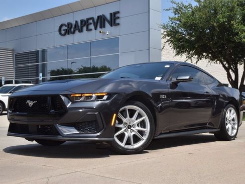 Used 2024 Ford Mustang GT Premium RWD image 2