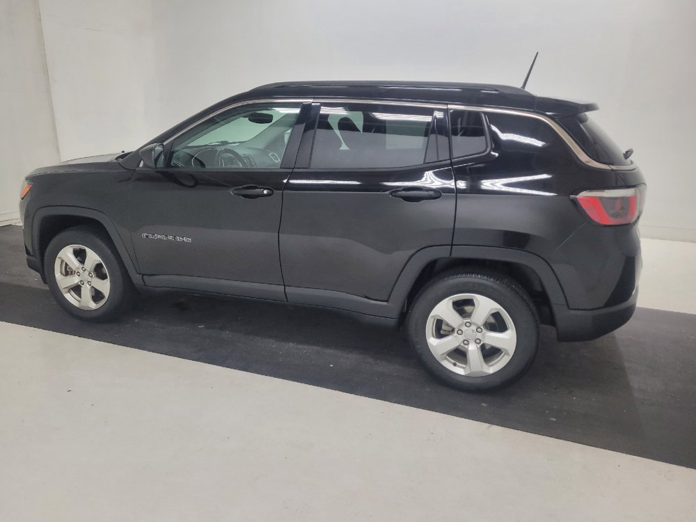 Used 2018 Jeep Compass Latitude AWD/4WD image 3