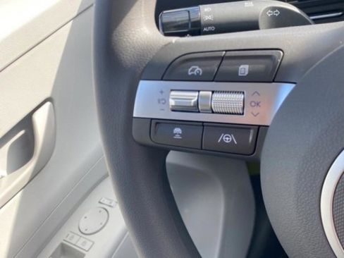 New 2026 Hyundai Kona SE FWD image 15