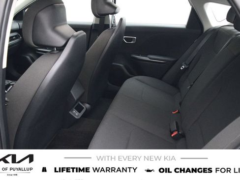 New 2026 Kia K4 FWD image 12
