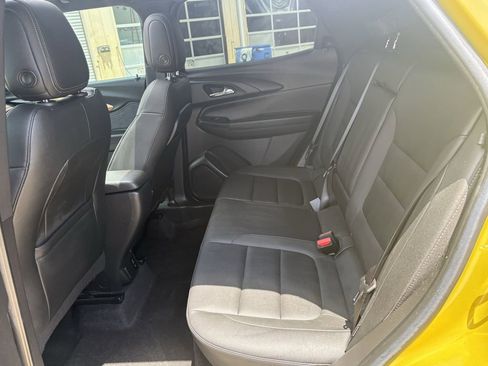 Used 2023 Chevrolet TrailBlazer ACTIV w/ Sun and Liftgate Package FWD image 23