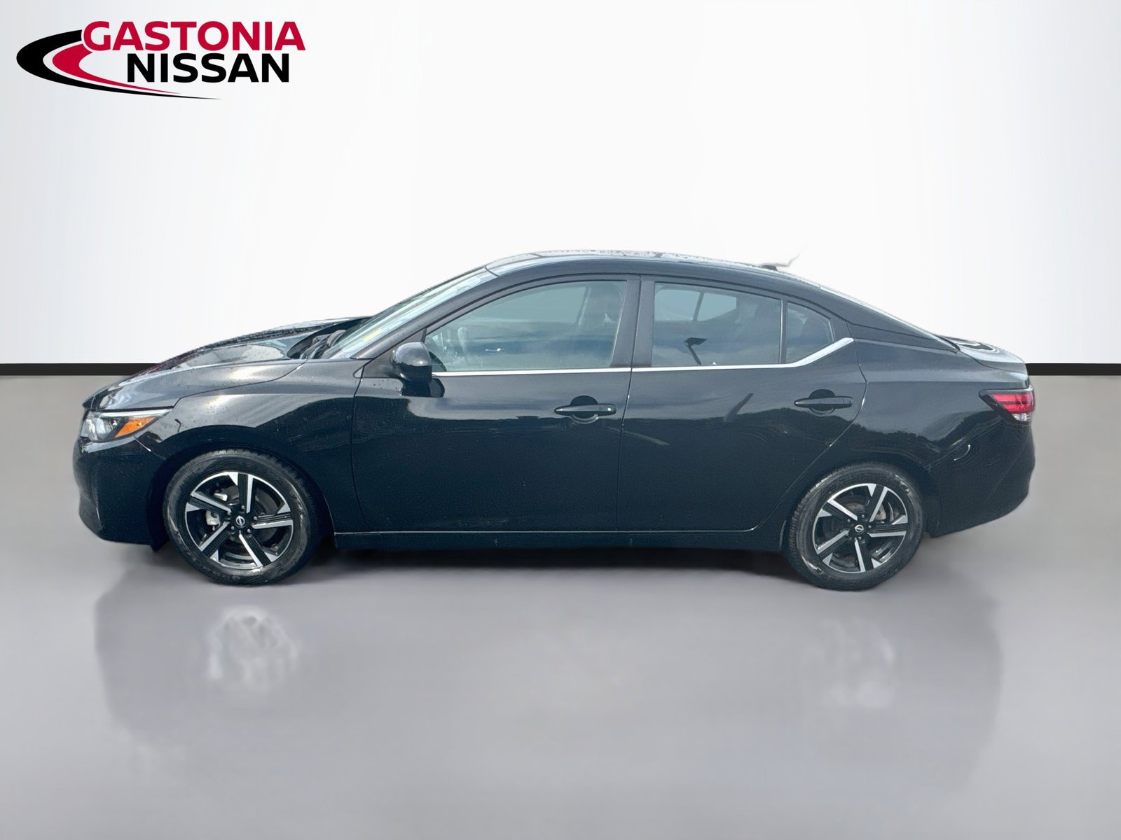 Used 2024 Nissan Sentra SV FWD image 5