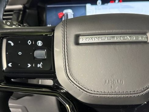 Used 2026 Land Rover Range Rover Velar Dynamic SE AWD/4WD image 31