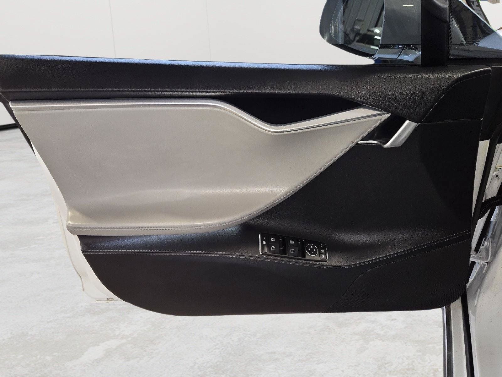 Used 2015 Tesla Model S P85D AWD/4WD image 22