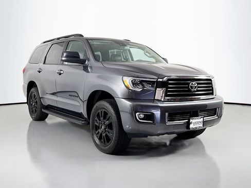 Used 2019 Toyota Sequoia TRD Sport w/ TRD Sport Premium Package AWD/4WD image 4
