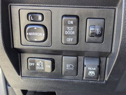 Used 2020 Toyota Tundra SR5 AWD/4WD image 12