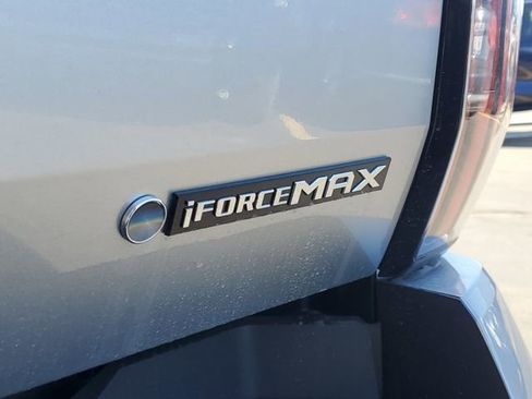 New 2025 Toyota Tundra Platinum image 7