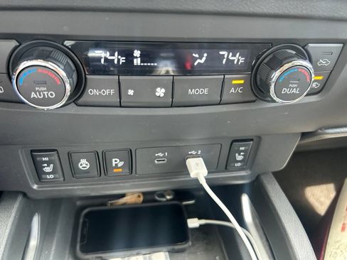 Certified 2025 Nissan Frontier SV w/ SV Convenience Package RWD image 16