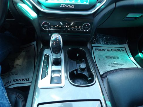 Used 2016 Maserati Ghibli RWD image 20