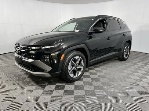 Used 2025 Hyundai Tucson SEL image 3