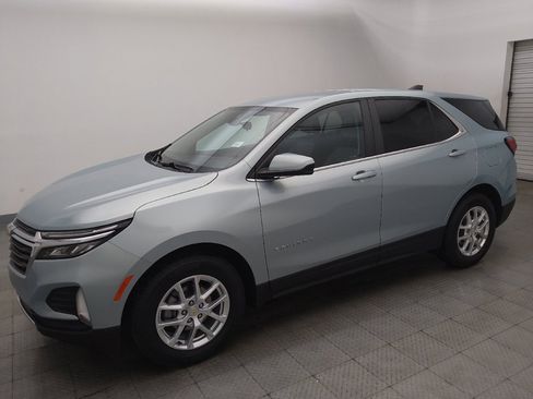 Used 2022 Chevrolet Equinox LT FWD image 2