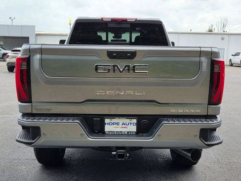 New 2026 GMC Sierra 2500 Denali Ultimate AWD/4WD image 5