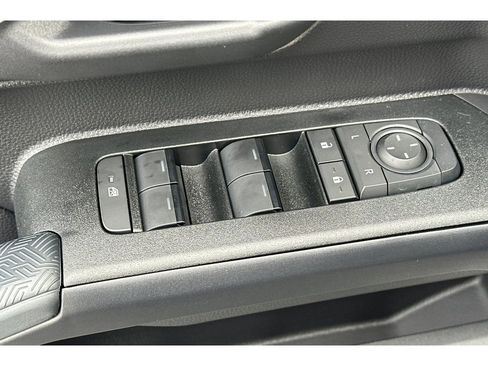 New 2026 Toyota 4Runner SR5 image 12