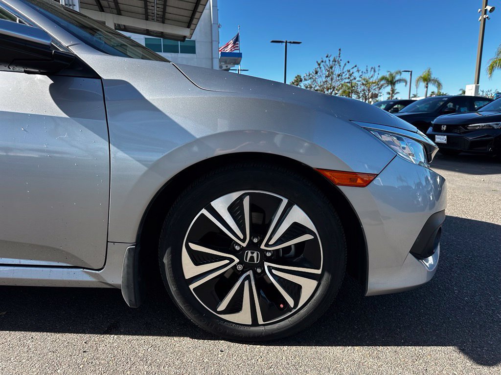 Used 2018 Honda Civic EX-L image 10