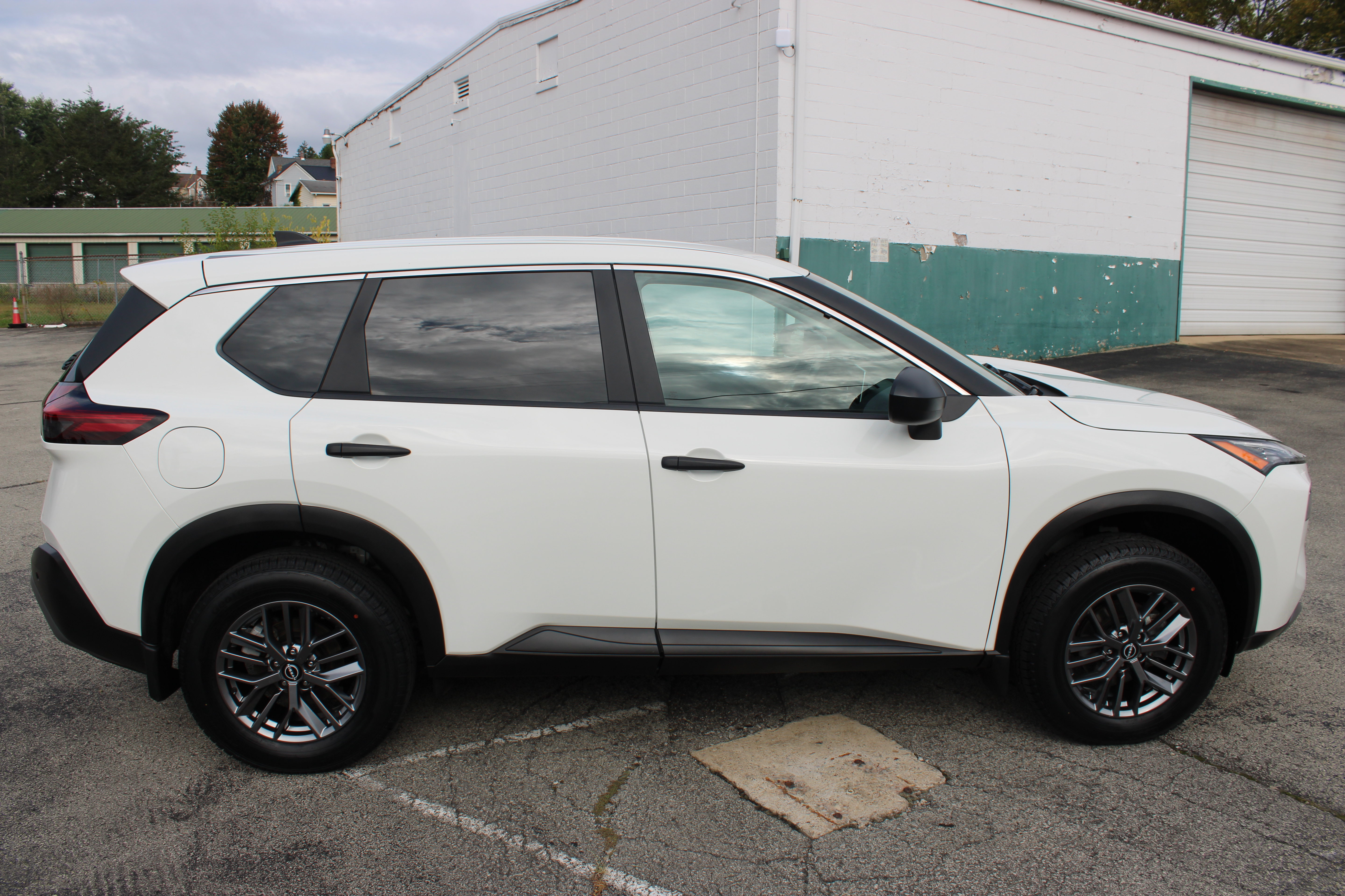 Certified 2023 Nissan Rogue S AWD/4WD image 8