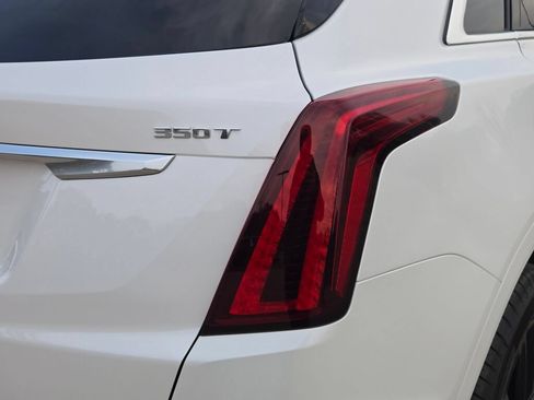 New 2025 Cadillac XT5 Premium Luxury FWD image 12
