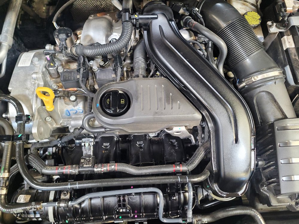 Used 2025 Volkswagen Jetta SE FWD image 30